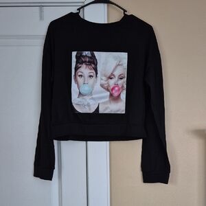 Women's Black Graphic Long Sleeve Top